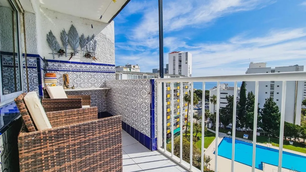 A Step From The Ocean!!! Apartman Benalmádena