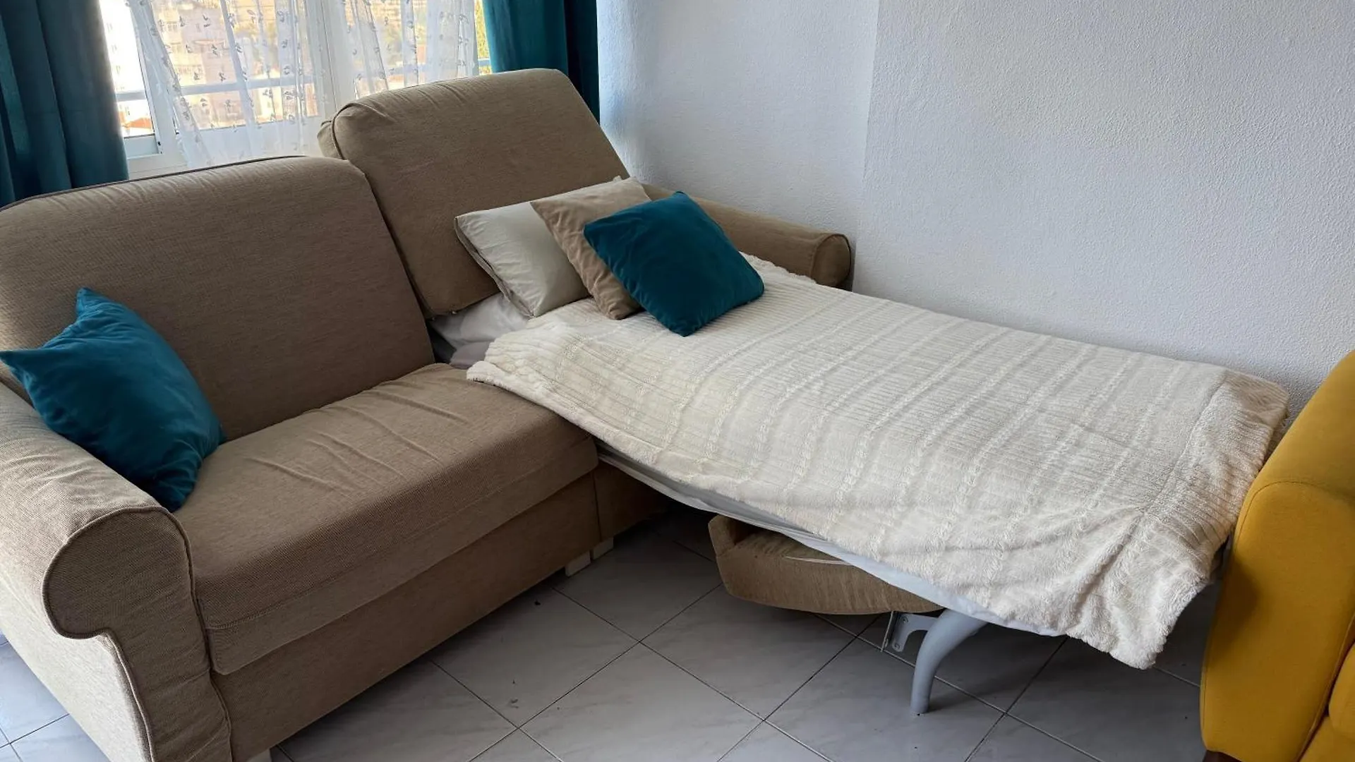 A Step From The Ocean!!! Apartman Benalmádena